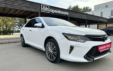 Toyota Camry, 2012 год, 1 850 000 рублей, 10 фотография