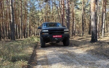 Chevrolet Tahoe II, 2004 год, 1 500 000 рублей, 1 фотография