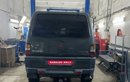 Mitsubishi Delica III, 1989 год, 800 000 рублей, 3 фотография