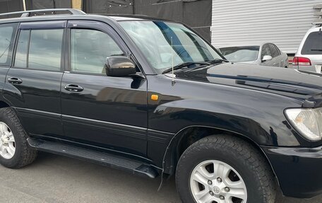 Toyota Land Cruiser 100 рестайлинг 2, 2004 год, 2 300 000 рублей, 12 фотография