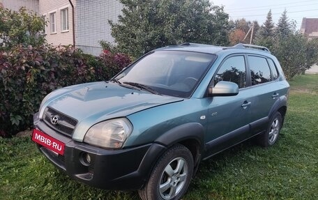 Hyundai Tucson III, 2008 год, 880 000 рублей, 2 фотография