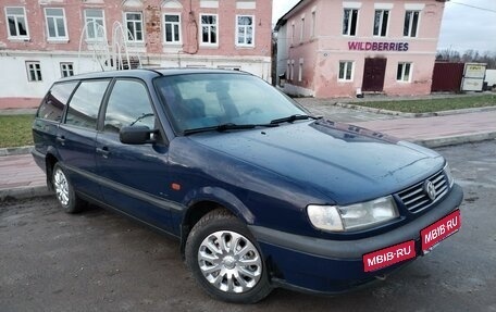 Volkswagen Passat B4, 1994 год, 270 000 рублей, 1 фотография