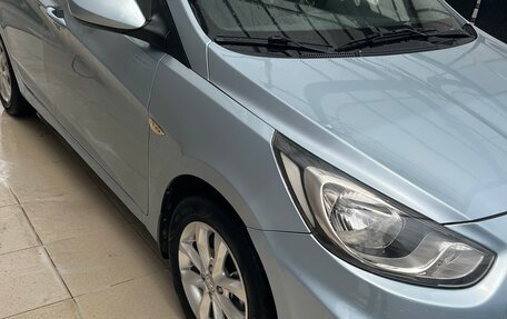 Hyundai Solaris II рестайлинг, 2012 год, 1 000 000 рублей, 7 фотография