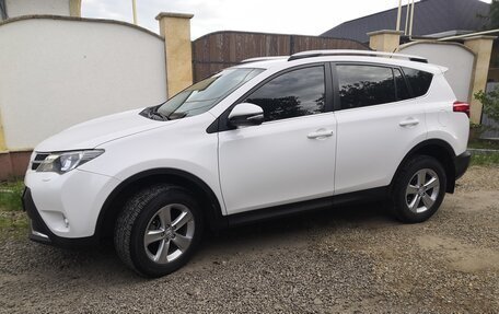 Toyota RAV4, 2013 год, 1 900 000 рублей, 2 фотография