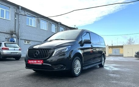 Mercedes-Benz Vito, 2019 год, 4 700 000 рублей, 2 фотография