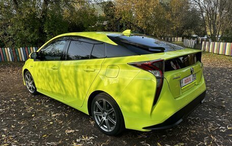 Toyota Prius IV XW50, 2016 год, 1 790 000 рублей, 9 фотография