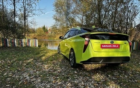 Toyota Prius IV XW50, 2016 год, 1 790 000 рублей, 8 фотография