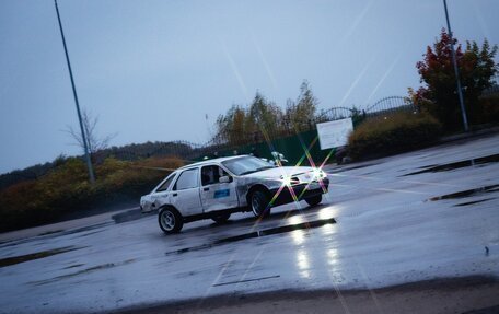 Ford Sierra I, 1984 год, 320 000 рублей, 11 фотография