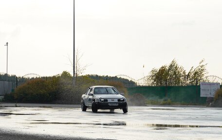 Ford Sierra I, 1984 год, 320 000 рублей, 10 фотография