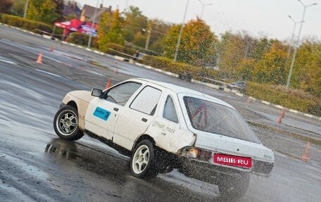 Ford Sierra I, 1984 год, 320 000 рублей, 12 фотография