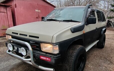 Nissan Terrano II рестайлинг, 1991 год, 530 000 рублей, 1 фотография