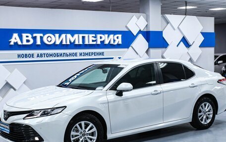 Toyota Camry, 2020 год, 3 343 000 рублей, 2 фотография