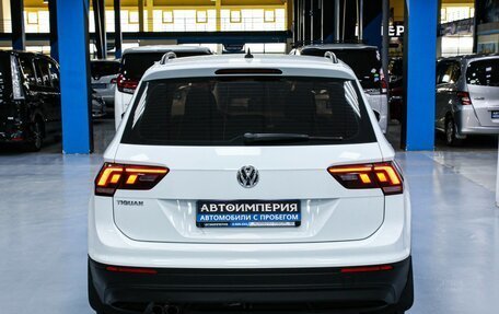 Volkswagen Tiguan II, 2018 год, 1 933 000 рублей, 10 фотография