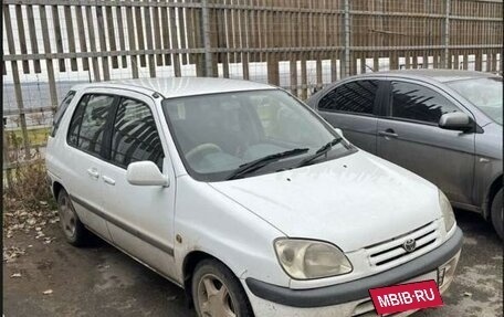 Toyota Raum I, 1999 год, 320 000 рублей, 4 фотография