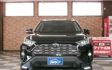 Toyota RAV4, 2021 год, 2 350 000 рублей, 2 фотография