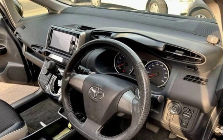 Toyota Wish II, 2017 год, 1 120 000 рублей, 10 фотография