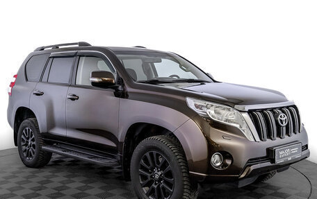 Toyota Land Cruiser Prado 150 рестайлинг 2, 2017 год, 3 715 000 рублей, 3 фотография