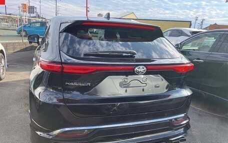 Toyota Harrier, 2021 год, 2 340 000 рублей, 5 фотография