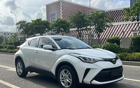 Toyota C-HR I рестайлинг, 2021 год, 2 065 000 рублей, 2 фотография