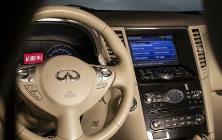 Infiniti FX II, 2013 год, 2 135 000 рублей, 23 фотография