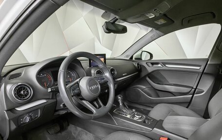 Audi A3, 2018 год, 2 299 700 рублей, 15 фотография