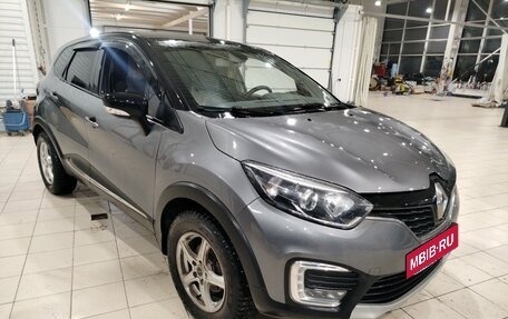 Renault Kaptur I рестайлинг, 2017 год, 1 450 000 рублей, 2 фотография