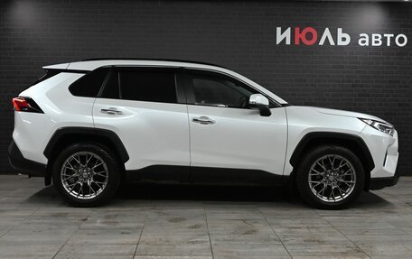 Toyota RAV4, 2020 год, 3 743 000 рублей, 9 фотография