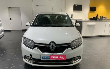 Renault Logan II, 2014 год, 550 000 рублей, 2 фотография