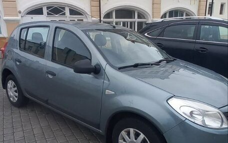 Renault Sandero I, 2011 год, 690 000 рублей, 2 фотография