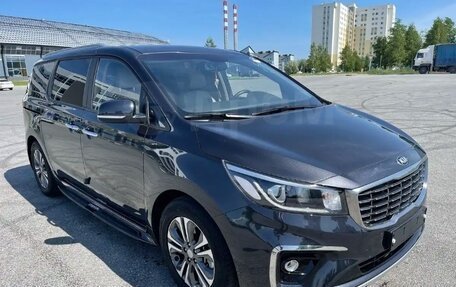 KIA Carnival III, 2019 год, 2 850 000 рублей, 5 фотография