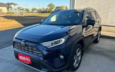 Toyota RAV4, 2021 год, 2 125 000 рублей, 7 фотография