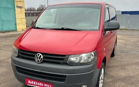 Volkswagen Caravelle T5, 2011 год, 2 550 000 рублей, 3 фотография