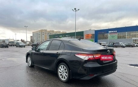 Toyota Camry, 2021 год, 2 350 000 рублей, 2 фотография