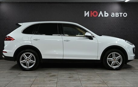 Porsche Cayenne III, 2015 год, 4 972 000 рублей, 9 фотография