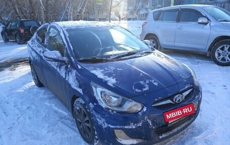 Hyundai Solaris II рестайлинг, 2011 год, 750 000 рублей, 3 фотография