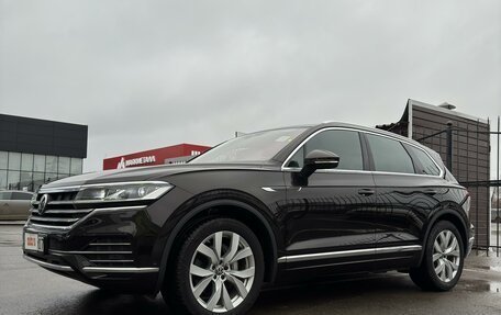 Volkswagen Touareg III, 2022 год, 5 600 000 рублей, 3 фотография