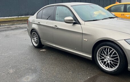 BMW 3 серия, 2010 год, 870 000 рублей, 8 фотография