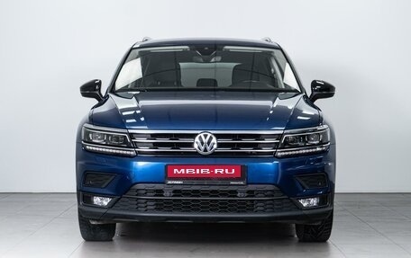 Volkswagen Tiguan II, 2020 год, 2 599 000 рублей, 3 фотография