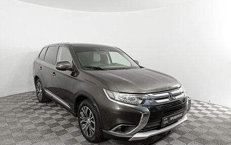 Mitsubishi Outlander III рестайлинг 3, 2018 год, 2 119 000 рублей, 3 фотография