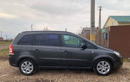 Opel Zafira B, 2012 год, 650 000 рублей, 10 фотография