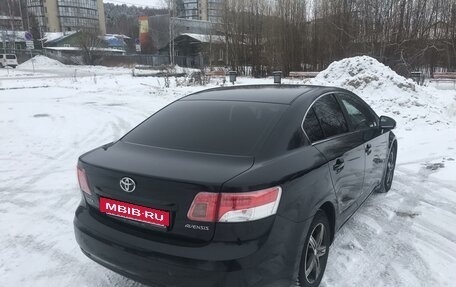 Toyota Avensis III рестайлинг, 2011 год, 1 300 000 рублей, 4 фотография