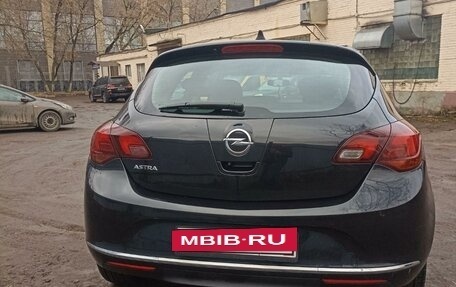 Opel Astra J, 2014 год, 815 000 рублей, 4 фотография