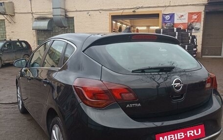 Opel Astra J, 2014 год, 815 000 рублей, 5 фотография