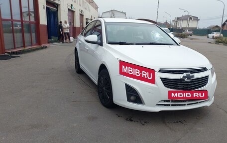 Chevrolet Cruze II, 2015 год, 800 000 рублей, 3 фотография