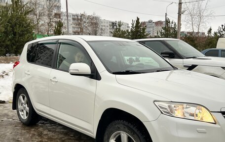 Toyota RAV4, 2011 год, 1 750 000 рублей, 3 фотография