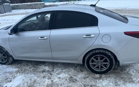 KIA Rio IV, 2017 год, 1 290 000 рублей, 5 фотография