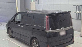 Toyota Noah III, 2021 год, 2 785 000 рублей, 6 фотография