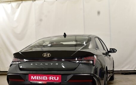 Hyundai Elantra, 2023 год, 2 450 000 рублей, 2 фотография