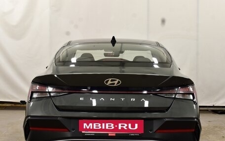 Hyundai Elantra, 2023 год, 2 450 000 рублей, 4 фотография