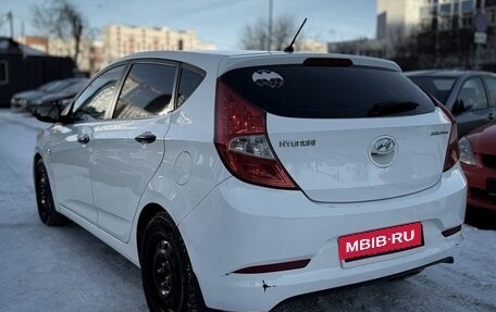 Hyundai Solaris II рестайлинг, 2014 год, 880 000 рублей, 3 фотография